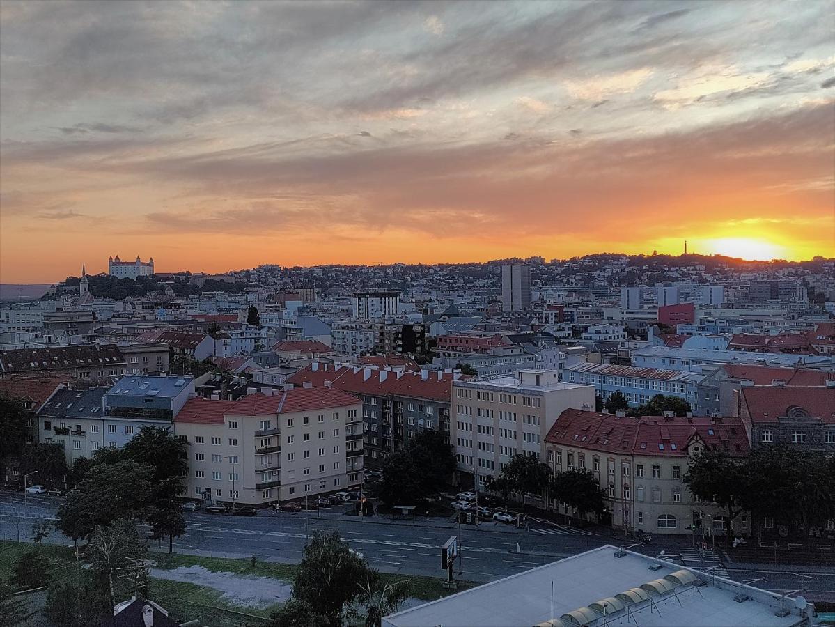 Cozy 2 Rooms Flat - Castle View Bratislava Extérieur photo
